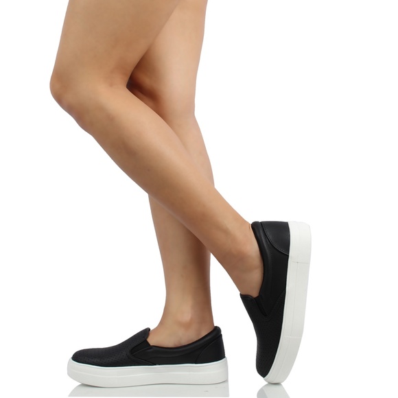 Black Perforated Round Toe Elastic Loafer Slip on - Picture 5 of 5